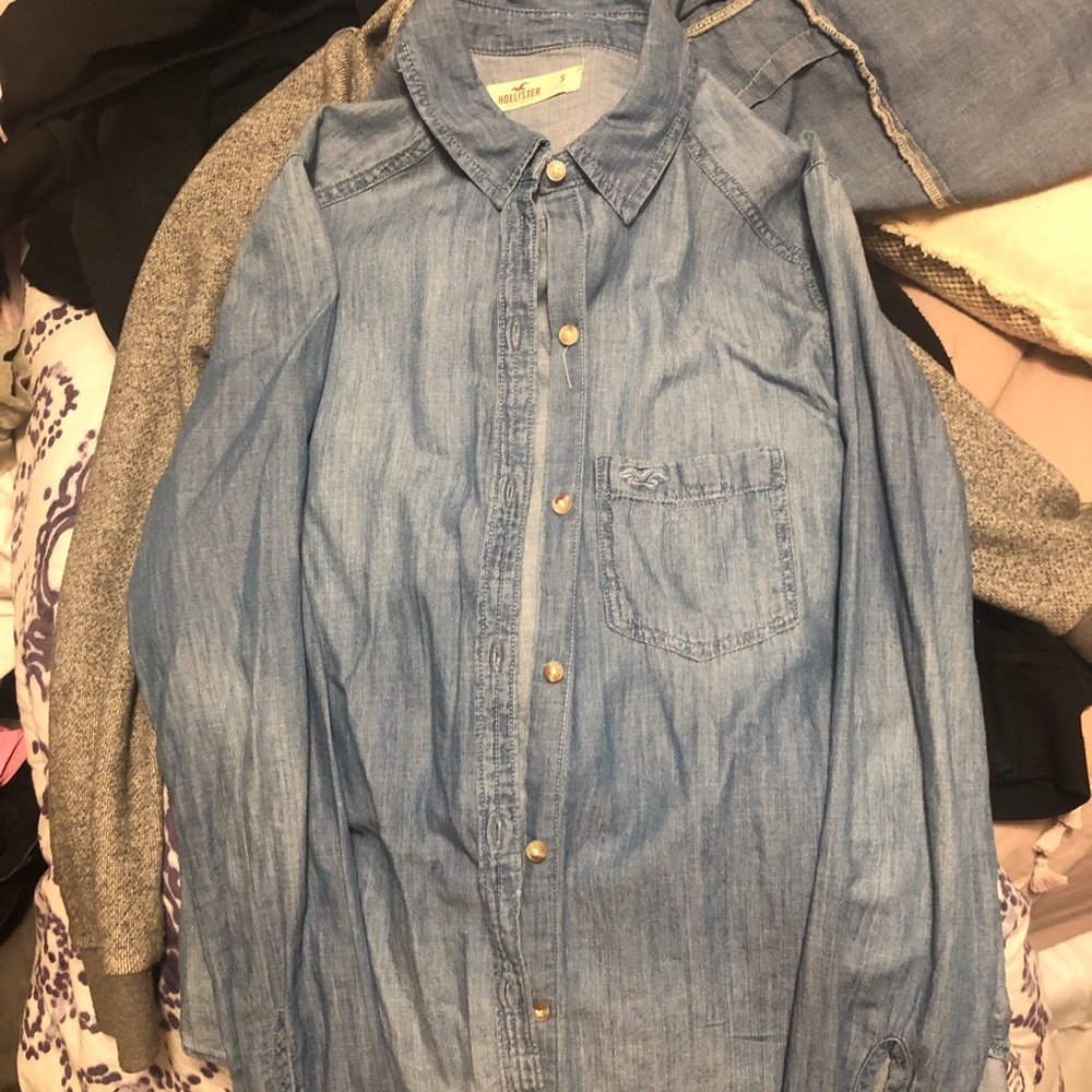 HOLLISTER JEAN SHIRT